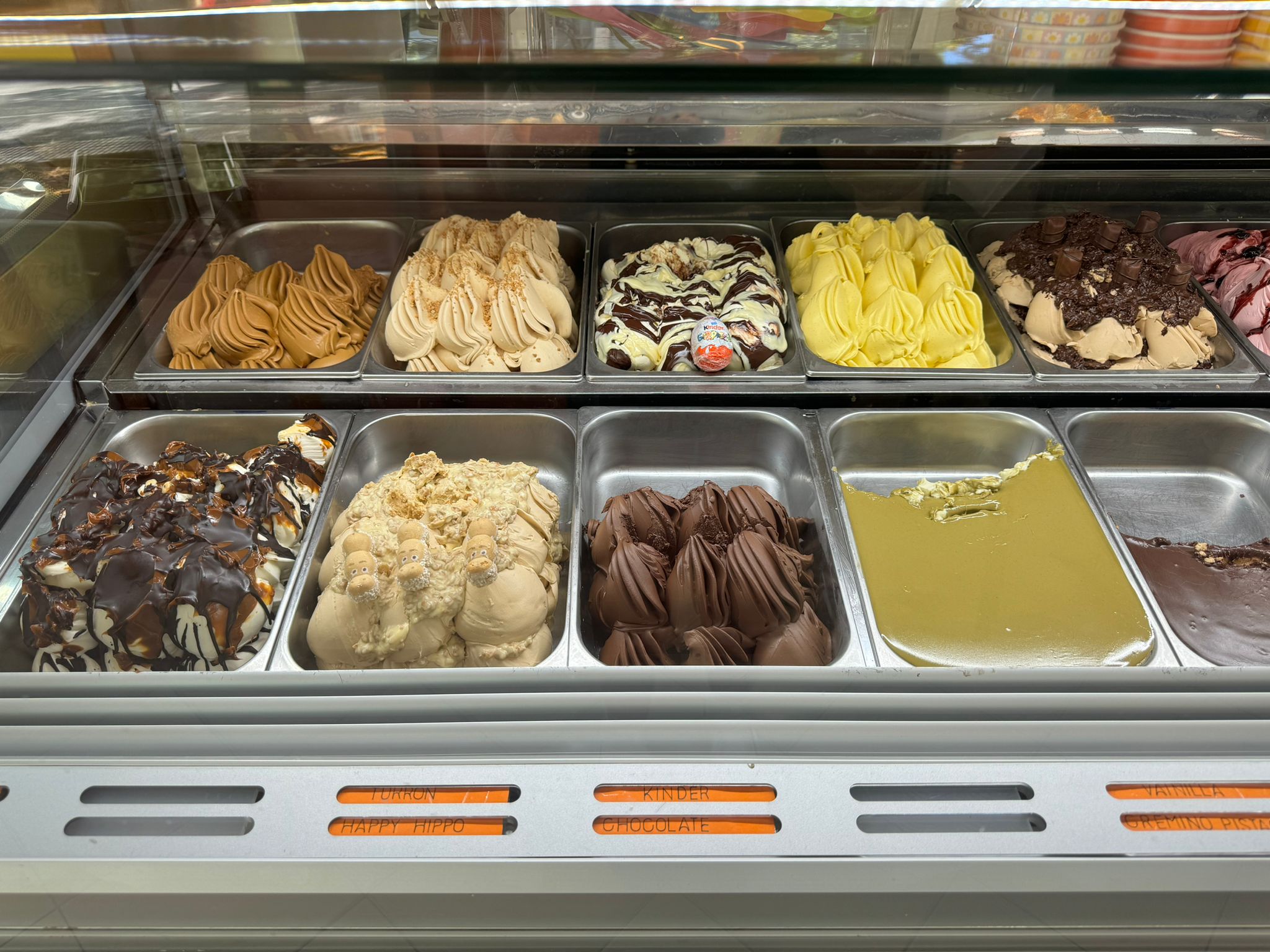Variedad de helados artesanales en nuestra heladería en Marbella